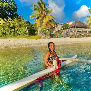 Manava Huahine Beach House Fare
